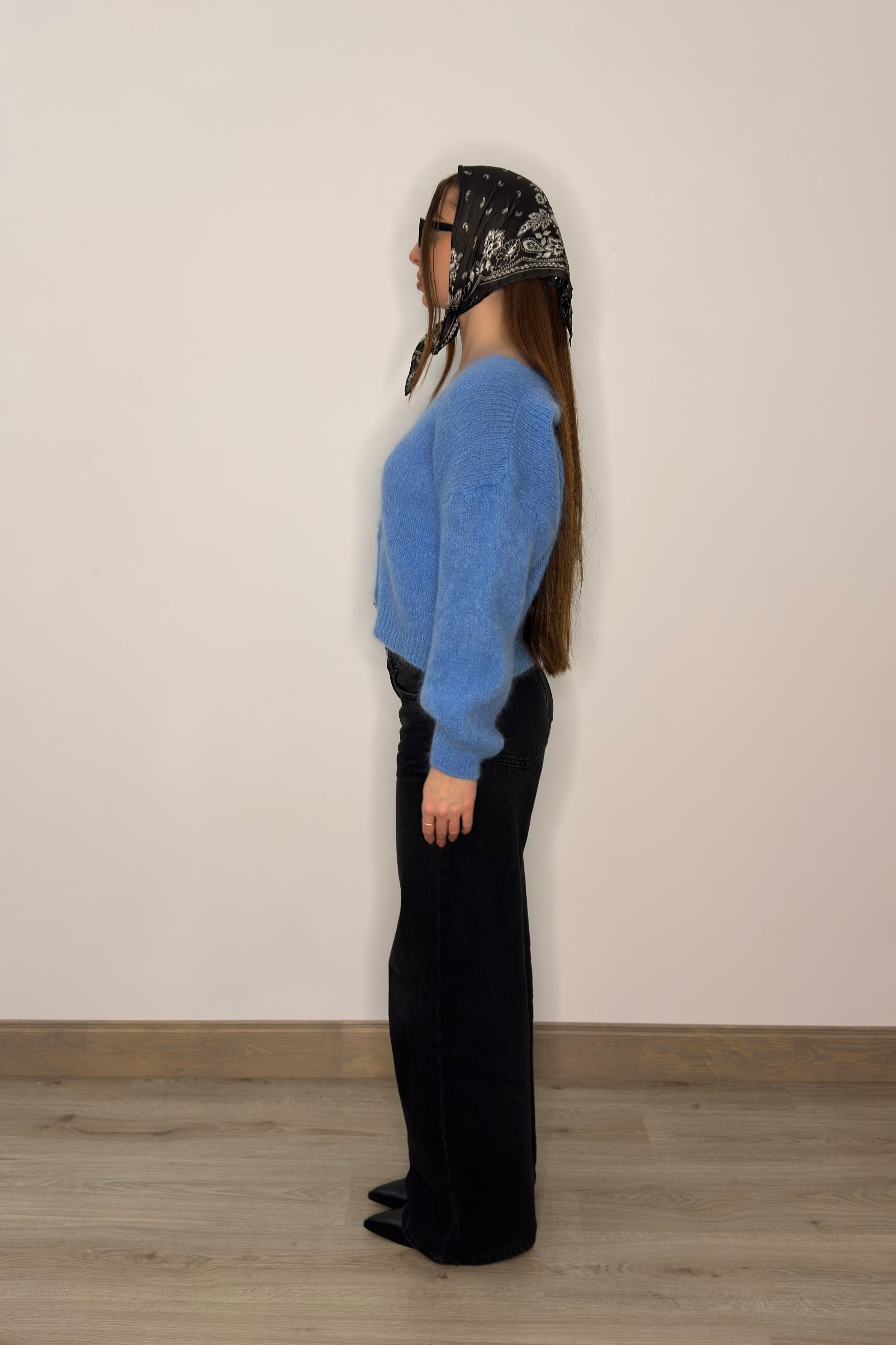 Mohēras džemperis ar pogām - zils