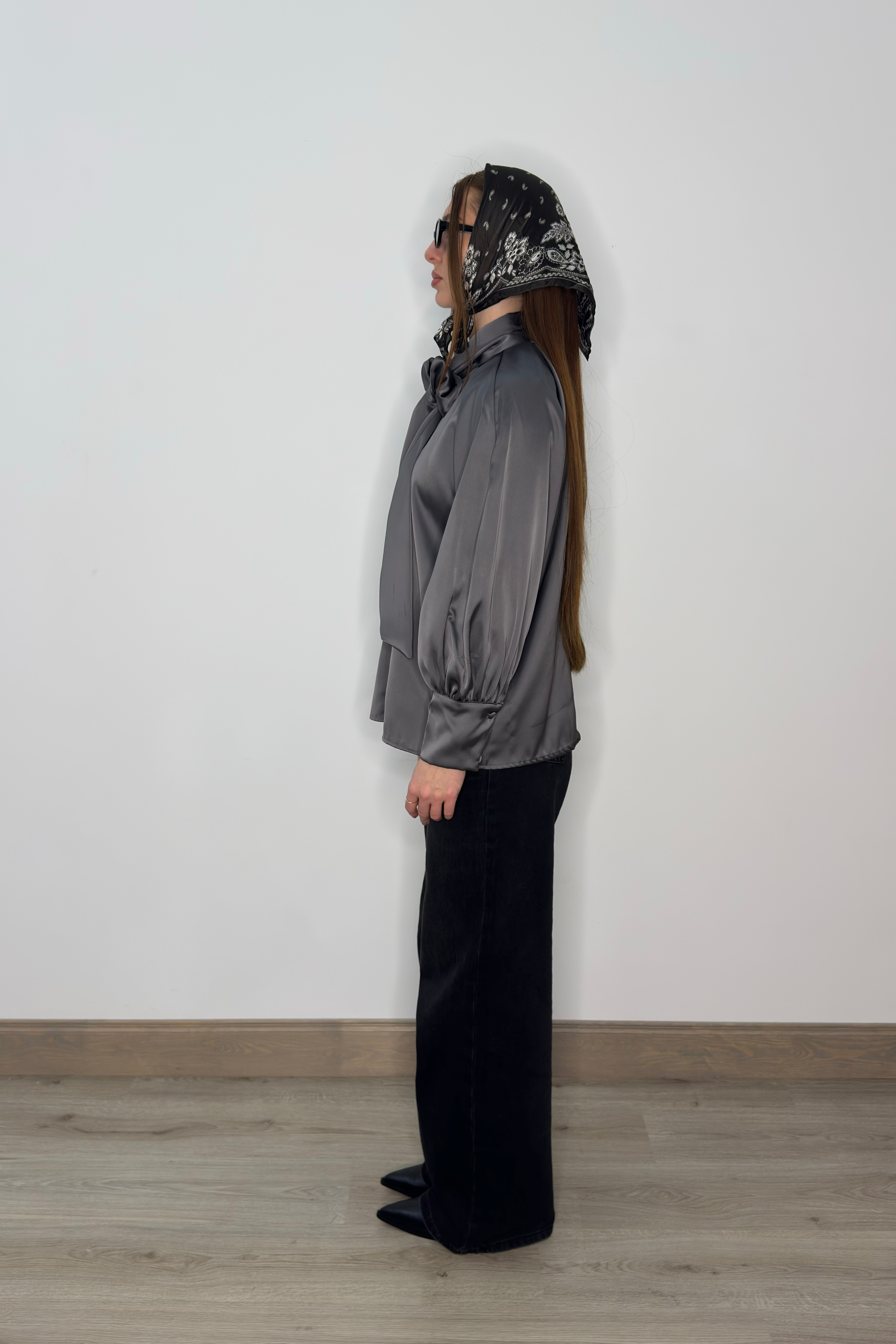 Zīda tipa blūze - pelēka