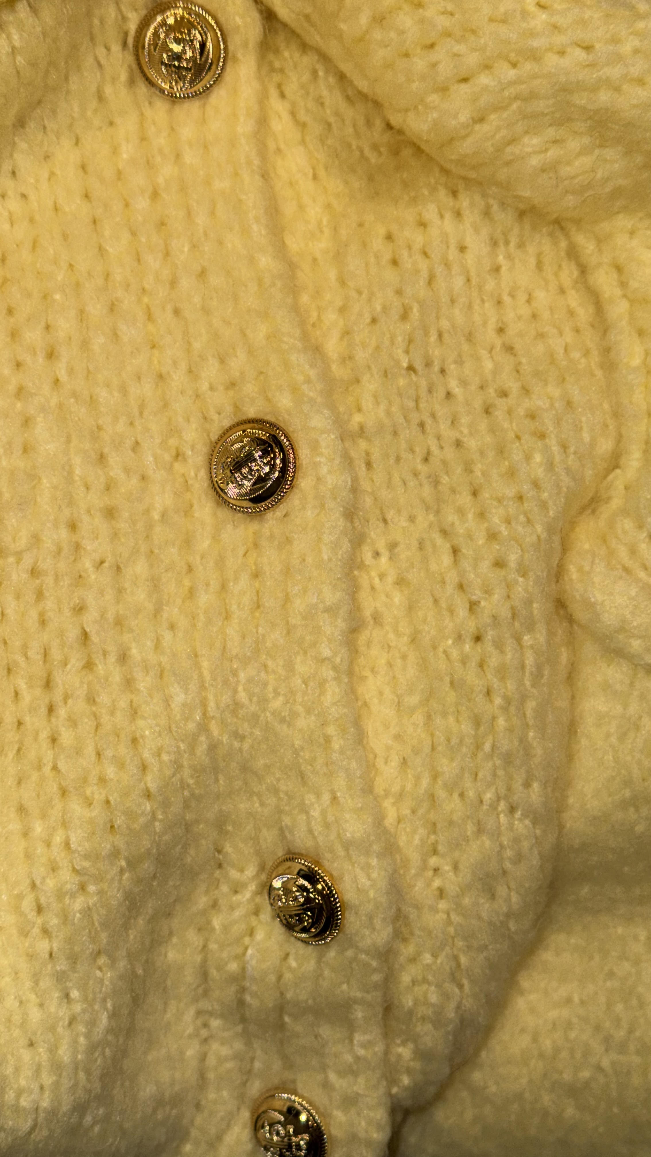 Oversize džemperis - dzeltena