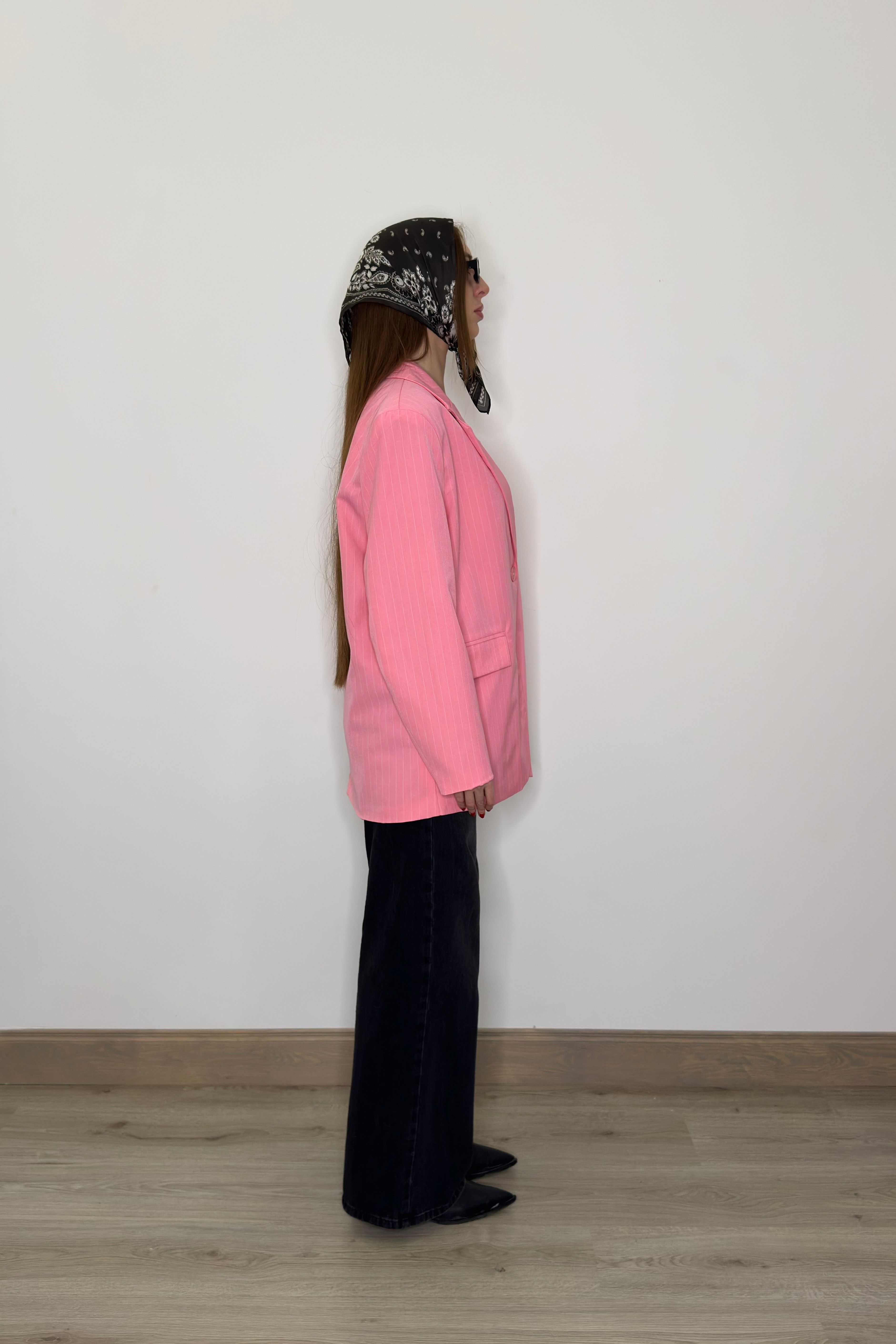 Oversize žakete ar smalkām svītrām