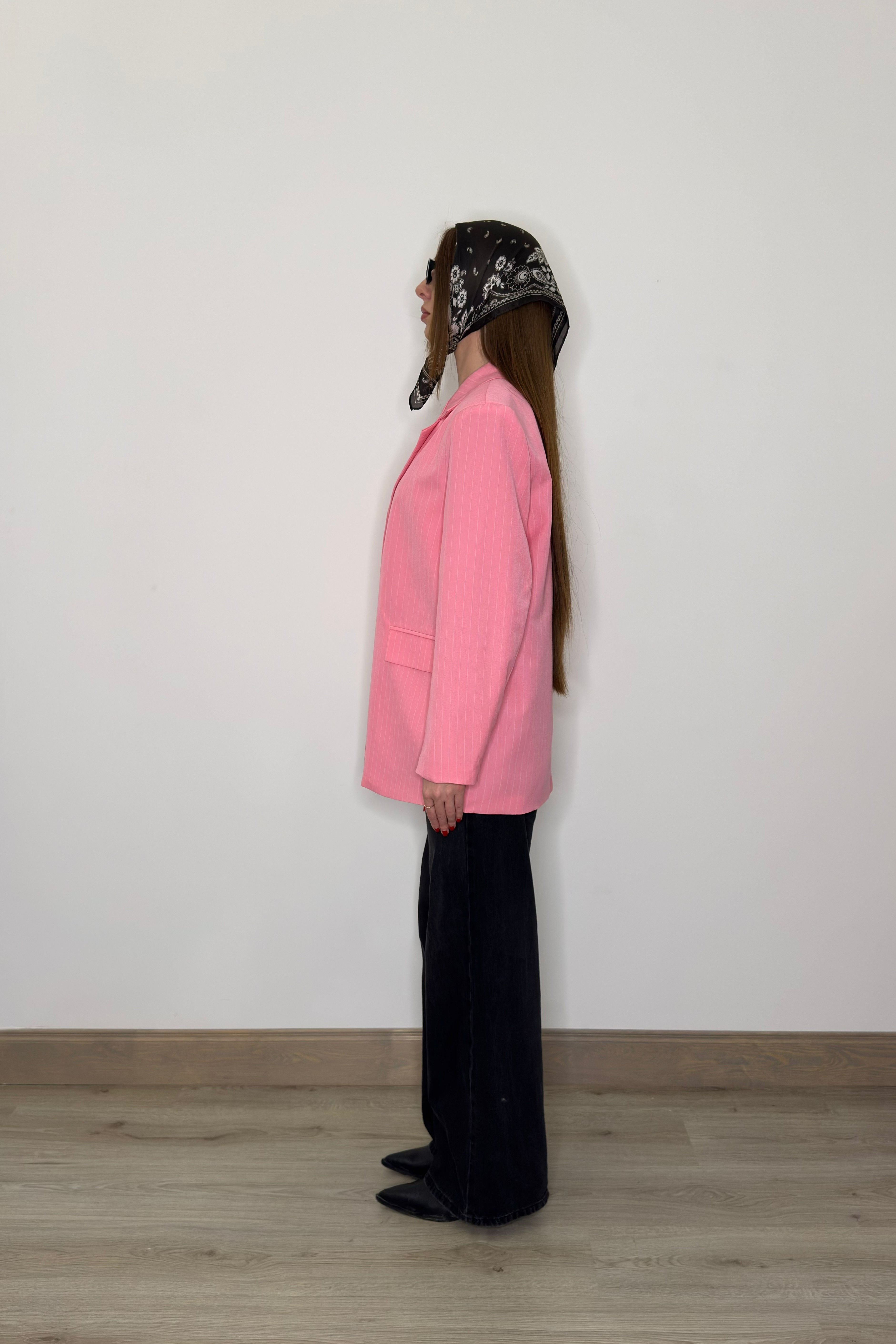 Oversize žakete ar smalkām svītrām