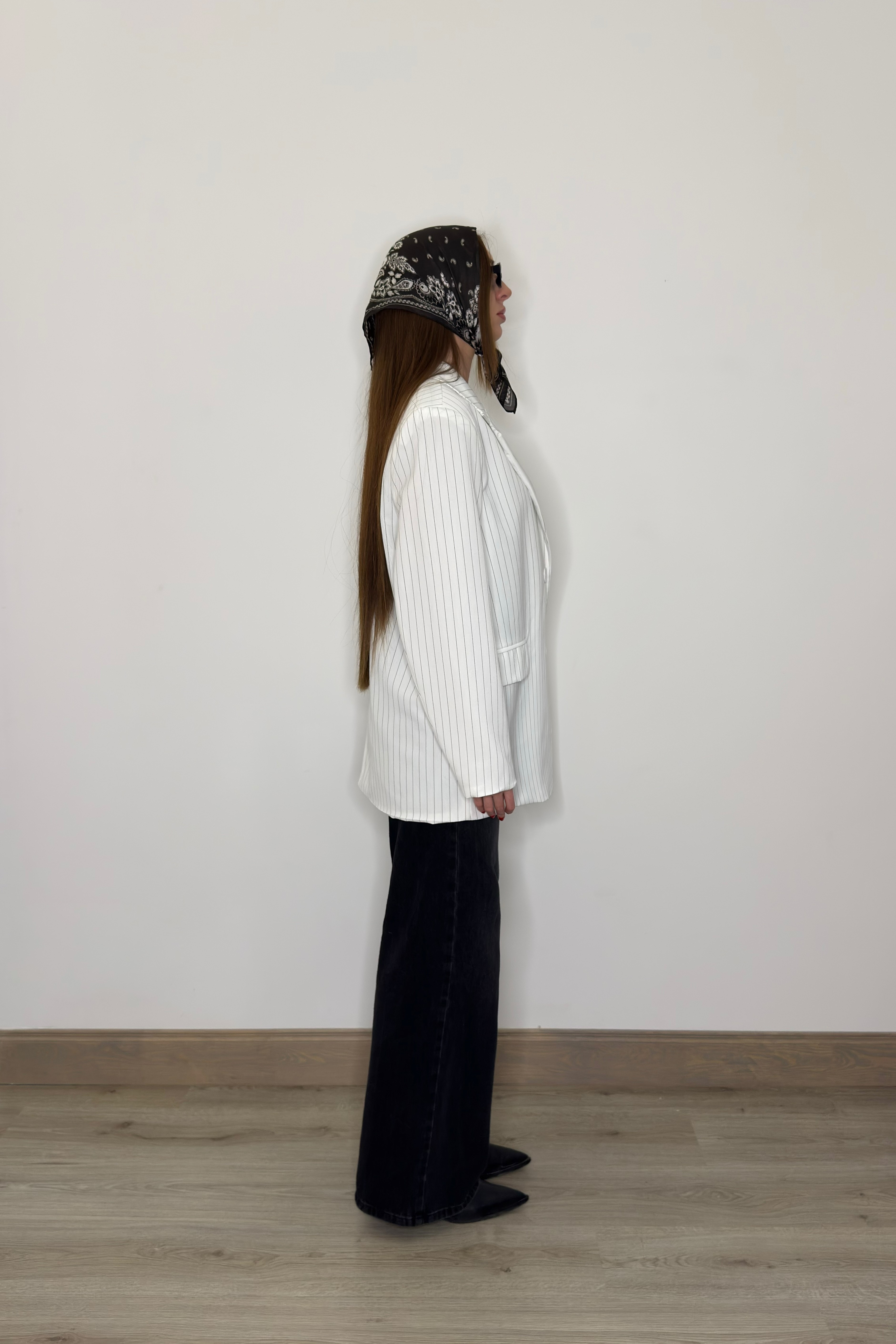 Oversize žakete ar smalkām svītrām