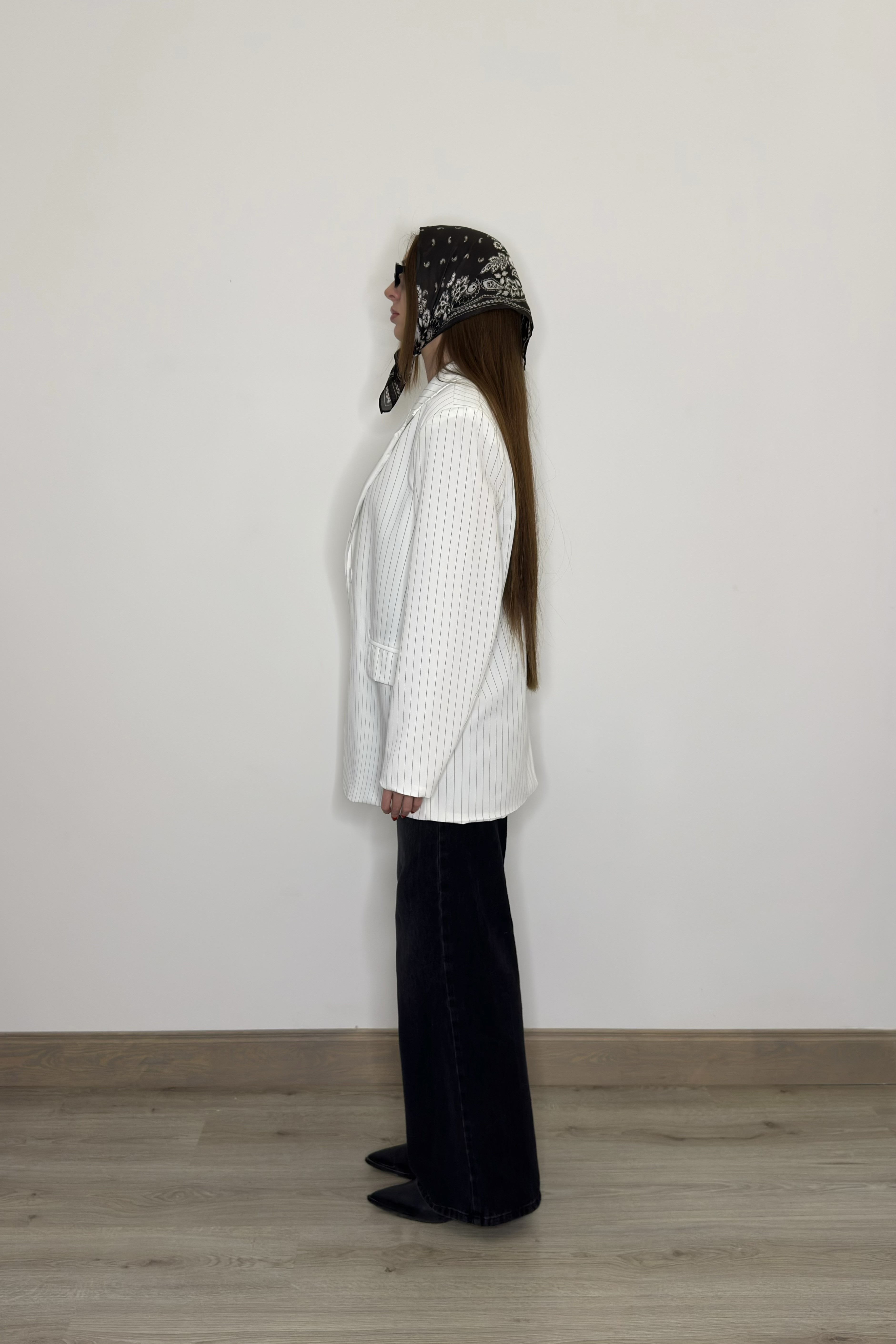 Oversize žakete ar smalkām svītrām